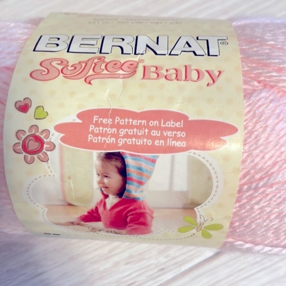 NWT - Bernat Yarn, 100% Acrylic - Picture 3 of 7